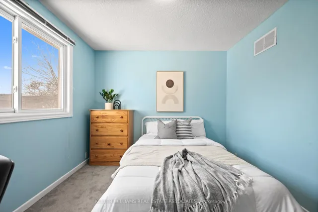 Additional image 17 of 120 Royal Palm Dr