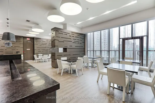 Additional image 28 of 101 Charles St Unit 1703