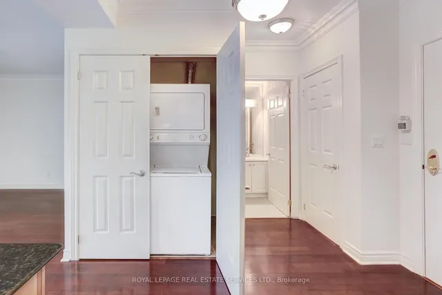 Additional image 18 of 3085 Bloor St Unit 303