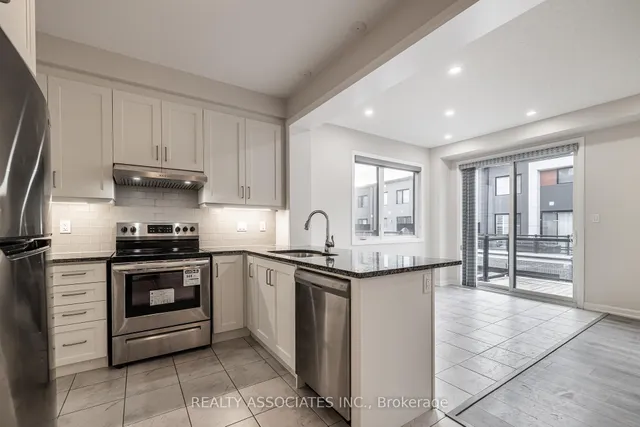 Additional image 24 of 133 Grovewood Common