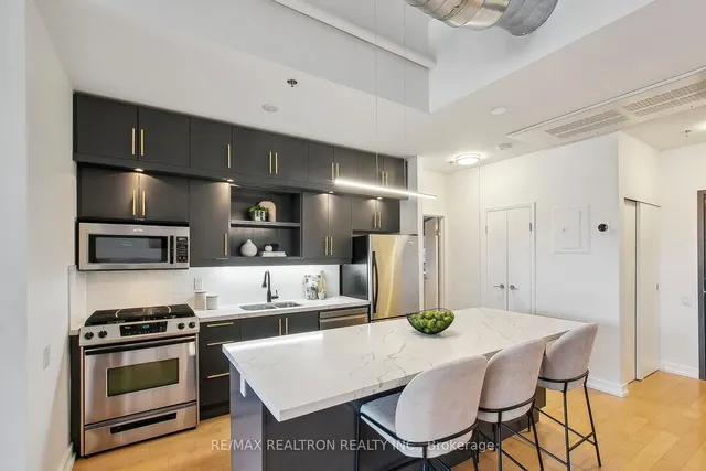 Additional image 3 of 233 Carlaw Ave Unit 205