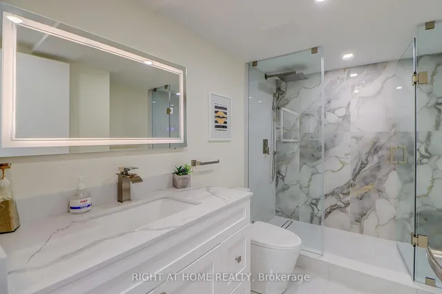 Additional image 23 of 130 Carlton St Unit 1207