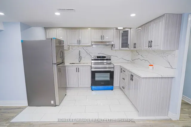 Additional image 31 of 23 Hollowgrove Blvd