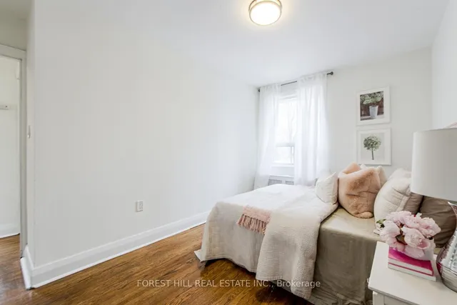 Additional image 26 of 32 Randolph Rd