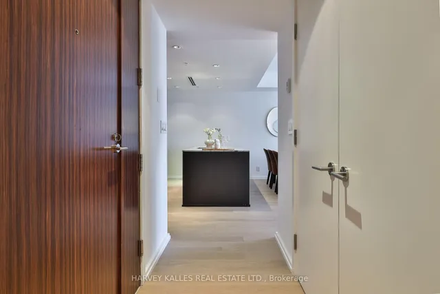 Additional image 2 of 180 University Ave Unit 3808