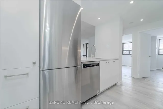 Additional image 12 of 105 McCaul St Unit 204