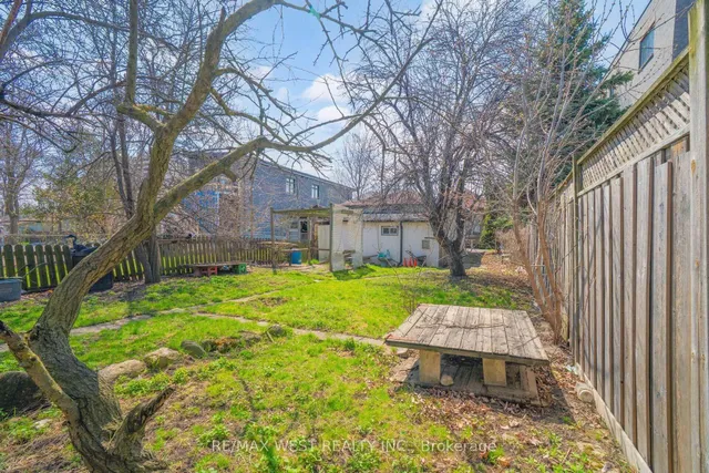 Additional image 19 of 371 Royal York Rd