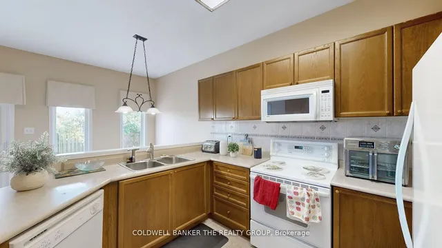 Additional image 9 of 5 Collingwood Ave