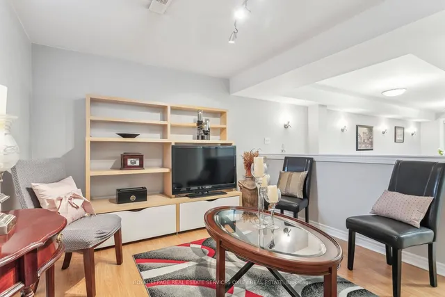 Additional image 36 of 431 Bristol Rd