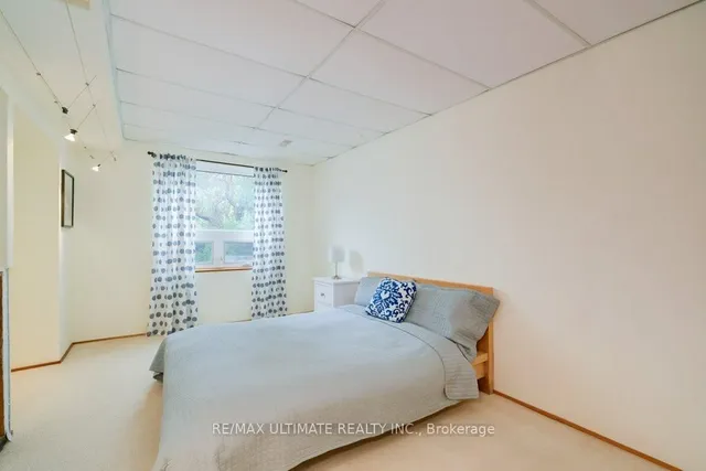 Additional image 30 of 26 Gracefield Ave