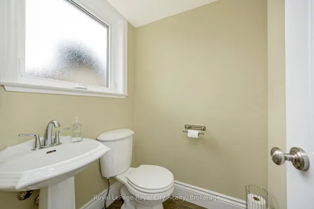 Additional image 11 of 35 Inglewood Dr