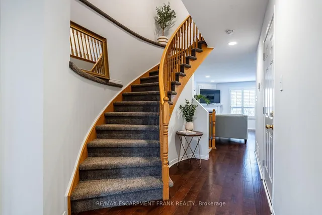 Additional image 6 of 83 Foxborough Dr