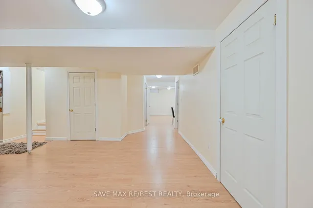 Additional image 44 of 29 Baccarat Cres