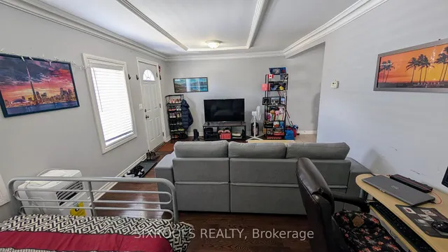 Additional image 14 of 50 Guestville Ave