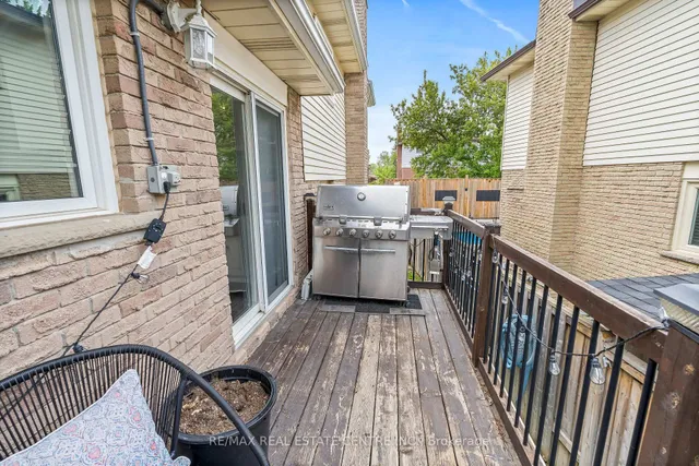 Additional image 44 of 834 Merritt Dr