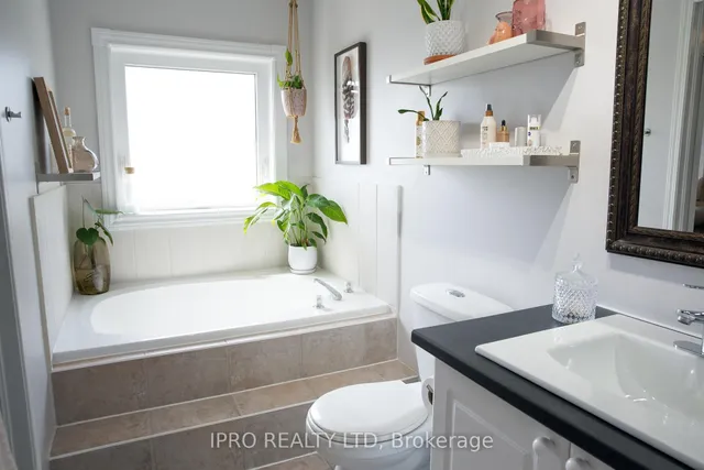 Additional image 17 of 82 Weather Vane Lane