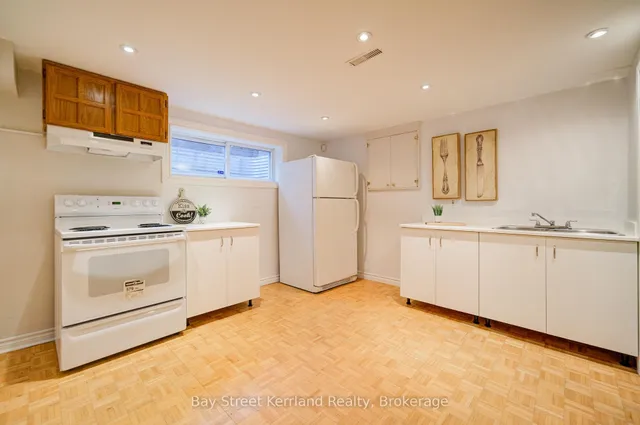 Additional image 22 of 3608 Birchmeadow Cres