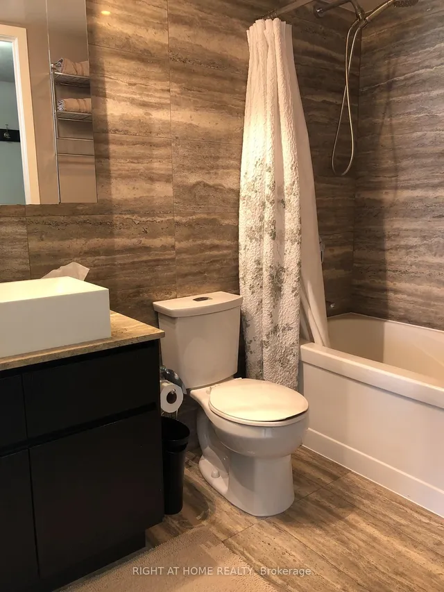 Additional image 12 of 15 Iceboat Terr Unit 2709