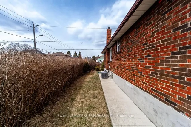 Additional image 12 of 109 Regina Ave