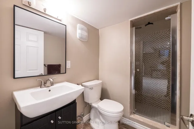 Additional image 40 of 925 Dice Way