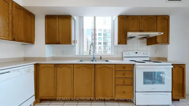 Additional image 13 of 28 Empress Ave Unit 505