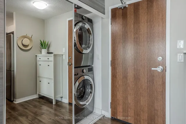 Additional image 8 of 215 Queen St Unit 602