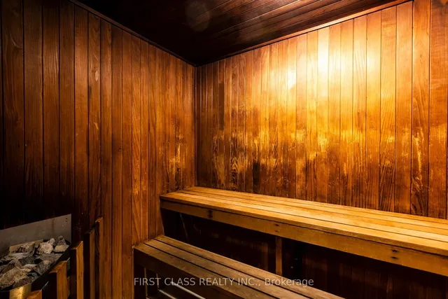 Additional image 24 of 3845 Lake Shore Blvd Unit 102