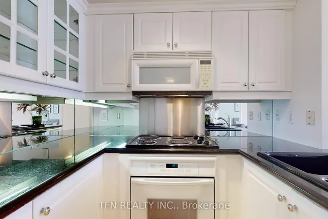 Additional image 12 of 3130 Yonge St Unit 305