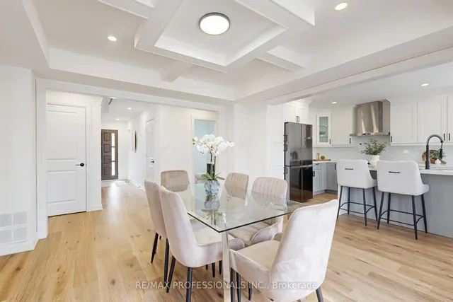 Additional image 9 of 1327 Greenwood Cres