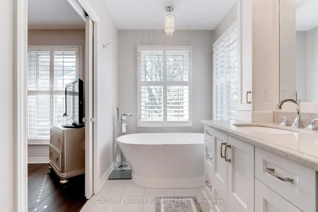 Additional image 31 of 2046 Hadfield Crt