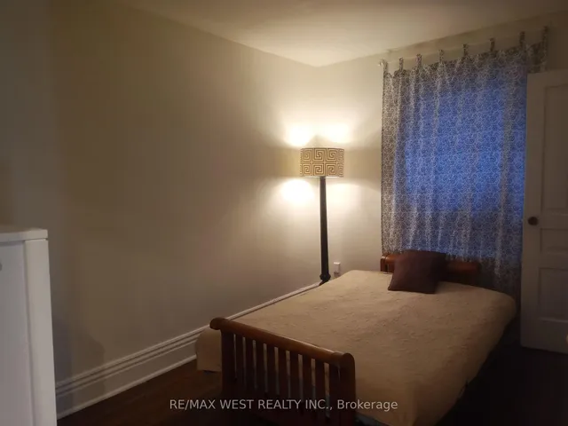 Additional image 20 of 55 Lynd Ave