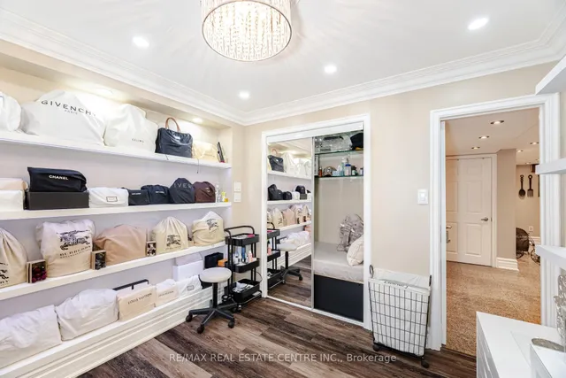 Additional image 46 of 21 FALSTAFF Rd