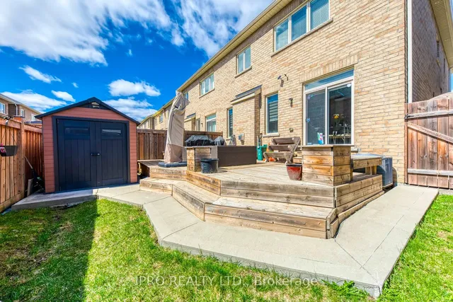 Additional image 43 of 11 Trentonian St