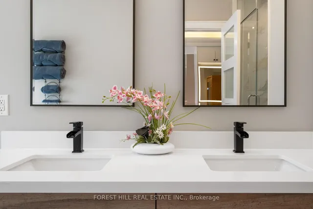 Additional image 20 of 32 Algoma St