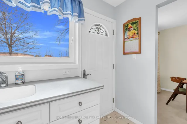 Additional image 37 of 140 Folkstone Cres