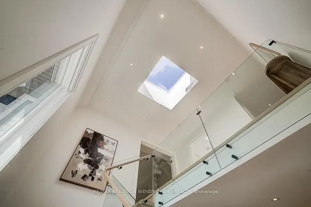 Additional image 25 of 23 Cresthaven Dr