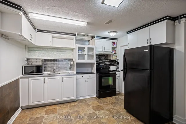 Additional image 33 of 71 Hagar Ave