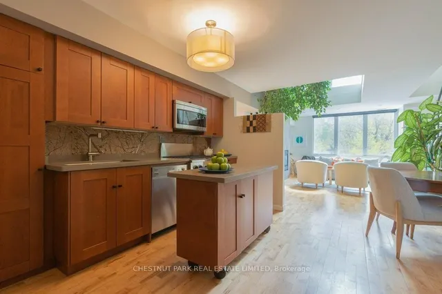 Additional image 5 of 2012 Queen St Unit 201
