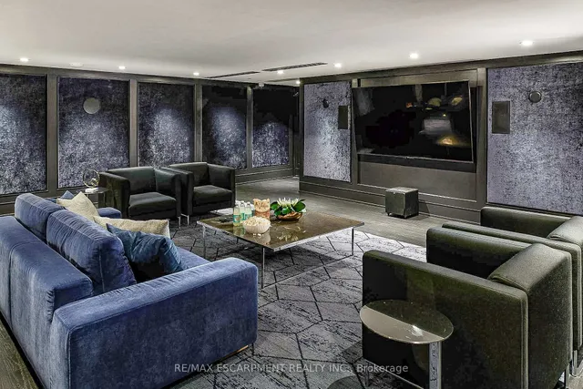 Additional image 46 of 955 BAY St Unit 1809