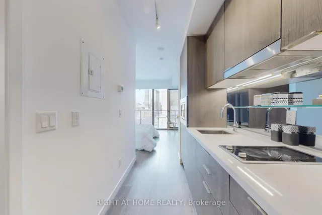 Additional image 11 of 215 Queen St Unit 1409