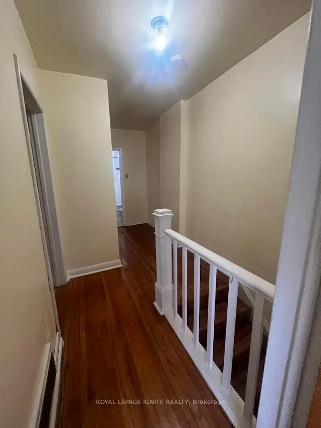 Additional image 13 of 852 Runnymede Rd