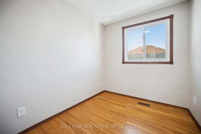 Additional image 22 of 11 Herbert Crt