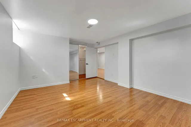 Additional image 31 of 216 Sioux Rd