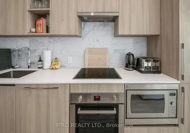 Additional image 14 of 19 Bathurst St Unit 4206