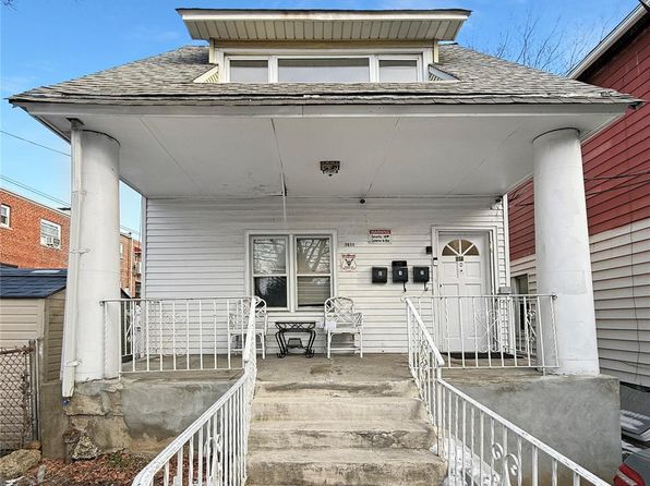 1011 E 216th Street, Bronx, NY 10469