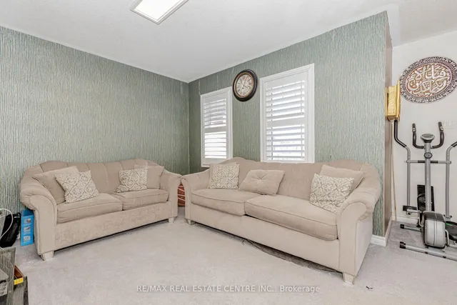 Additional image 19 of 340 Shady Glen Cres