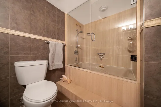 Additional image 27 of 55 Harbour Sq Unit 1113