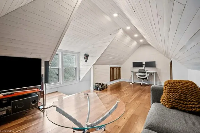 Additional image 34 of 26 Cedar Ave