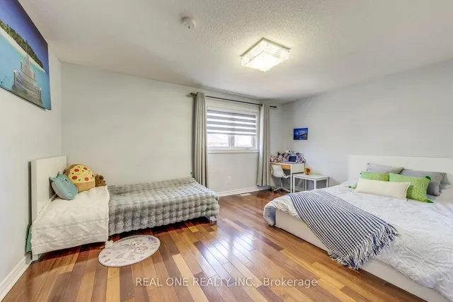 Additional image 27 of 826 Winterton Way