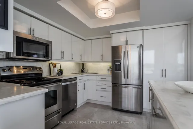 Additional image 8 of 1 Palace Pier Crt Unit 809